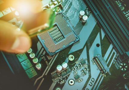 Une formation en alternance pour les jeunes passionné·es d’électronique